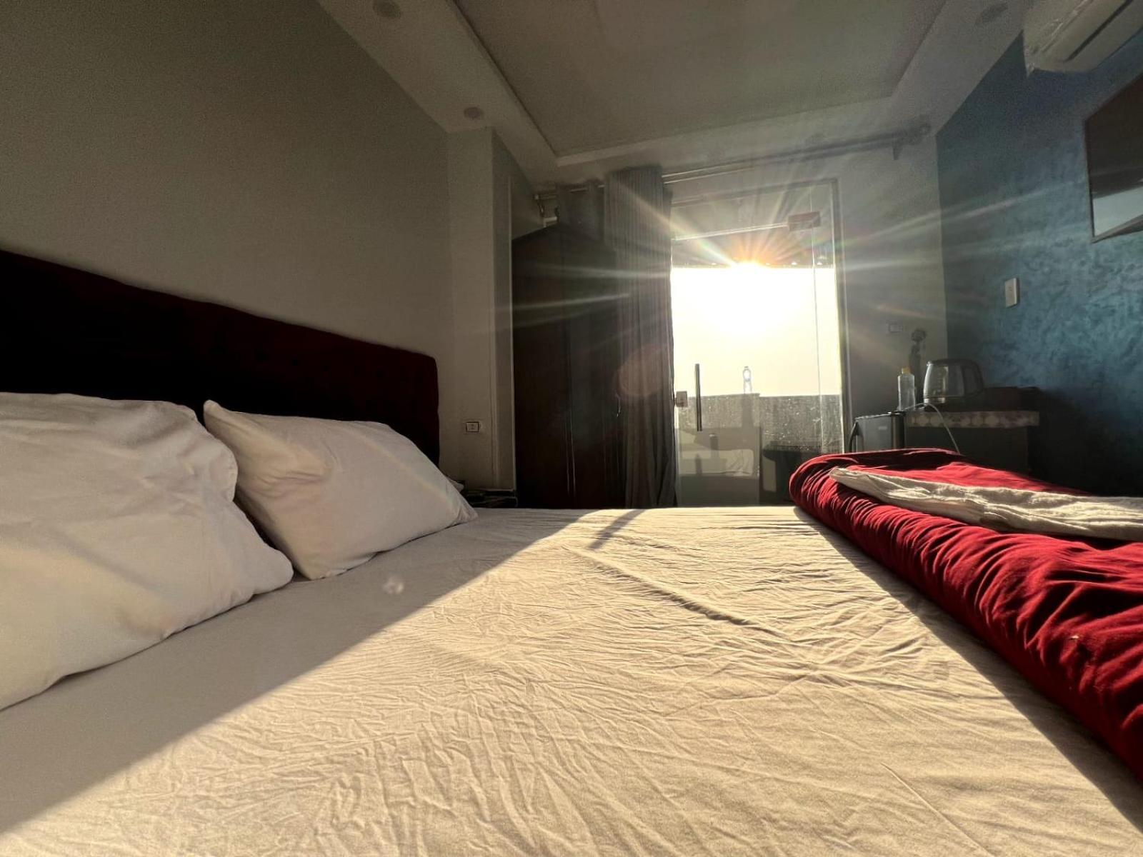 Orion Pyramids View Hotel Kafret el-Gabal Екстериор снимка