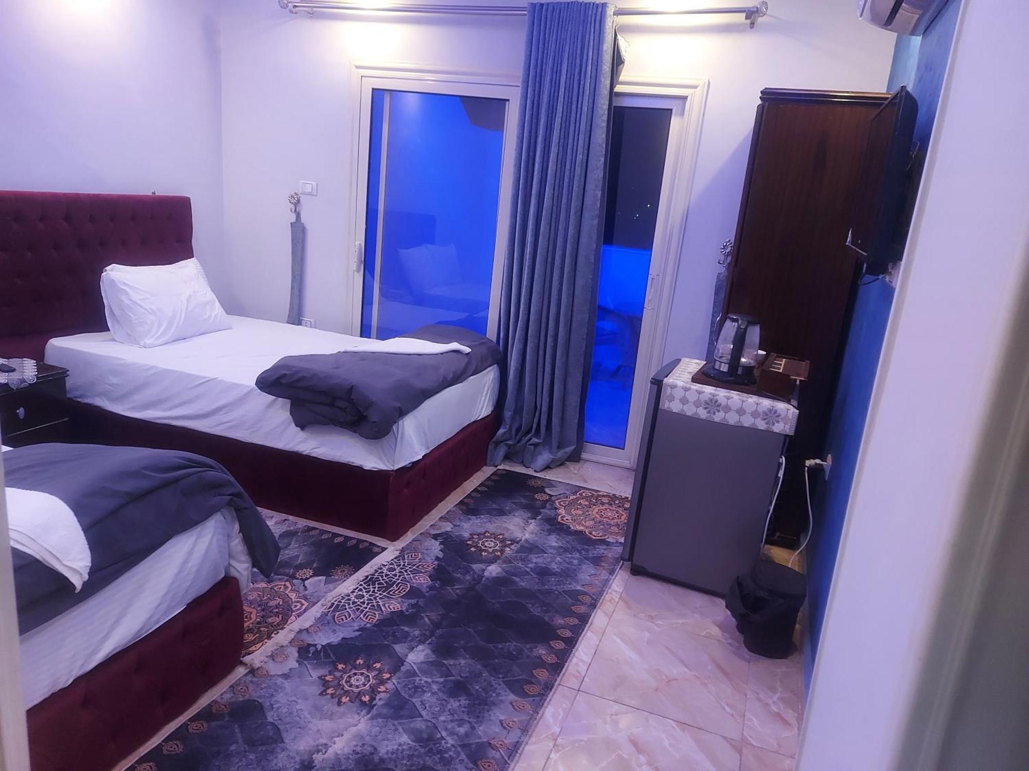 Orion Pyramids View Hotel Kafret el-Gabal Екстериор снимка