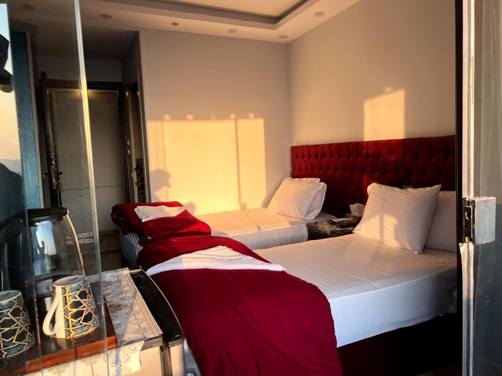 Orion Pyramids View Hotel Kafret el-Gabal Екстериор снимка