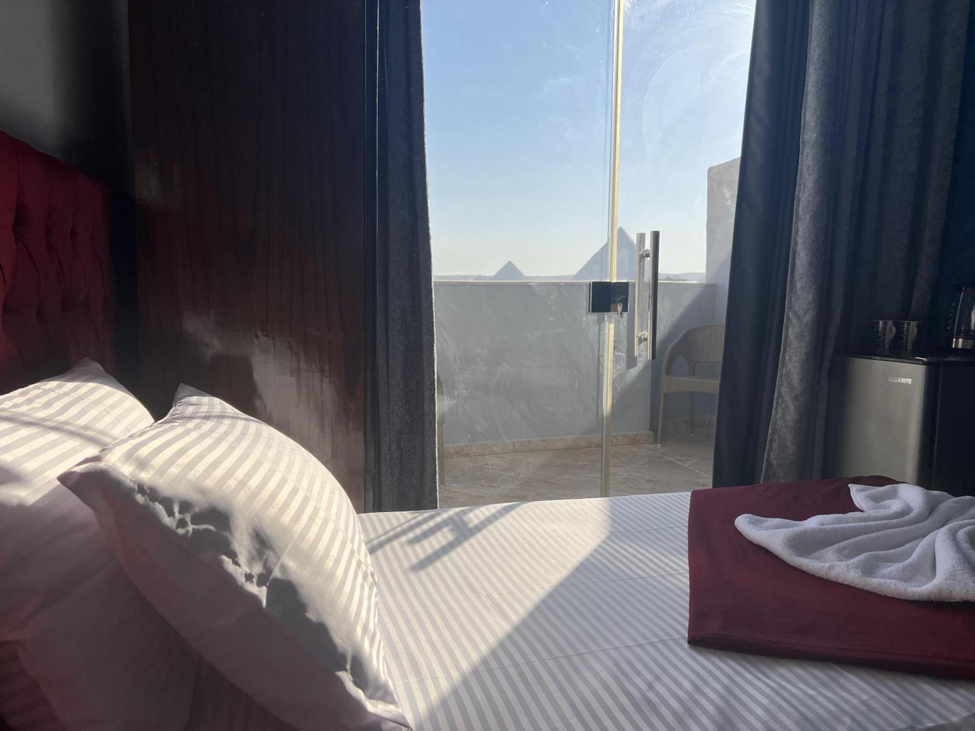 Orion Pyramids View Hotel Kafret el-Gabal Екстериор снимка